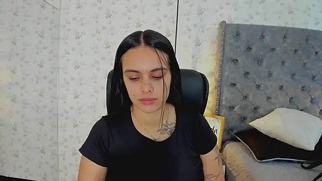 ChloeHarper  online show from July 24, 2026, 2:26 pm