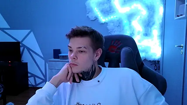 DENIS HERE online show from December 3, 2024, 12:38 pm