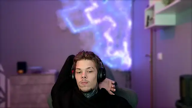 DENIS HERE online show from December 14, 2024, 1:27 pm