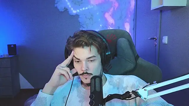 DENIS HERE online show from January 30, 2025, 2:25 pm