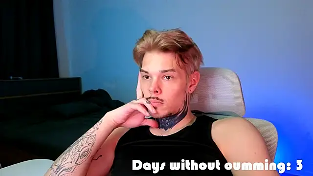 DENIS HERE online show from April 21, 2026, 8:55 pm