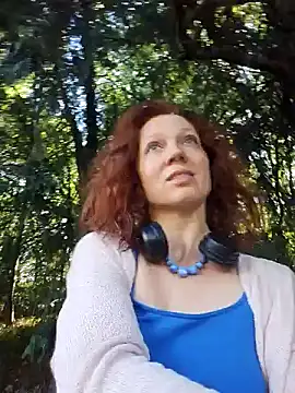 Exhibitionsplit online show from September 29, 2025, 11:48 am