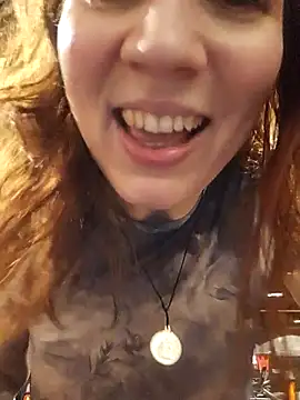 Exhibitionsplit online show from March 26, 2026, 10:37 pm