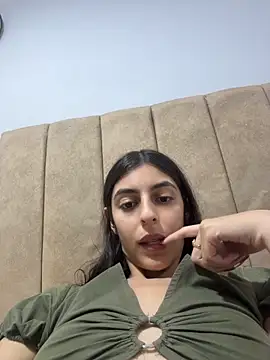 cristel 17 online show from April 9, 2026, 3:39 am