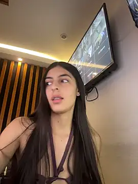 cristel 17 online show from April 12, 2026, 11:21 pm