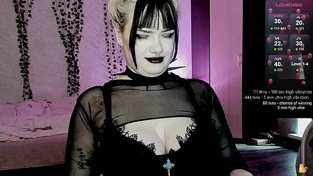 Snapshot of strawberry_elfcat chatting on March 29, 2026, 3:17 am strawberry elfcat online show from March 29, 2026, 3:17 am