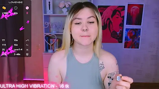 cutie mili online show from February 10, 2025, 11:34 pm