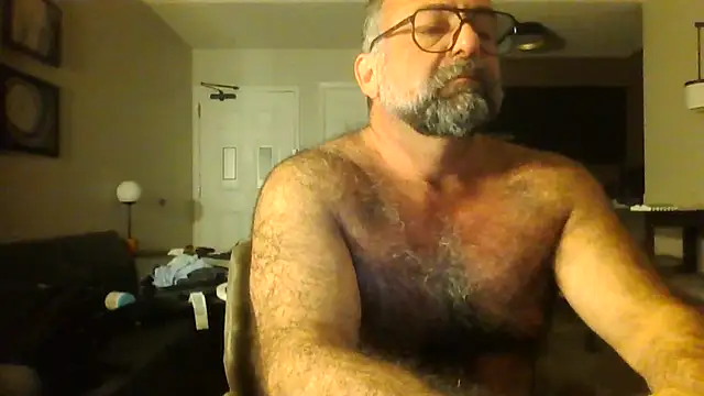 Snapshot of chainjulious chatting on June 27, 2026, 12:44 pm chainjulious online show from June 27, 2026, 12:44 pm