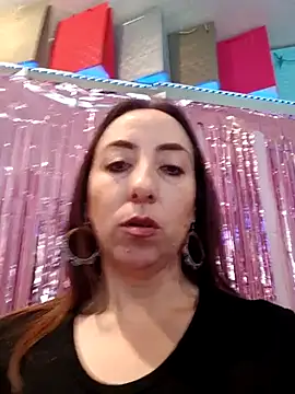 Snapshot of Mia_Novikov chatting on May 5, 2026, 5:10 pm Mia Novikov online show from May 5, 2026, 5:10 pm