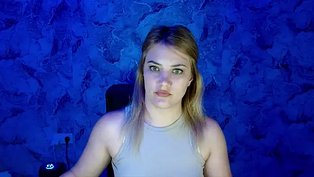 Snapshot of nika_gold1 chatting on May 21, 2026, 12:01 pm nika gold1 online show from May 21, 2026, 12:01 pm