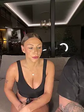 Snapshot of SexOnMyLvL chatting on November 17, 2025, 9:09 pm SexOnMyLvL online show from November 17, 2025, 9:09 pm