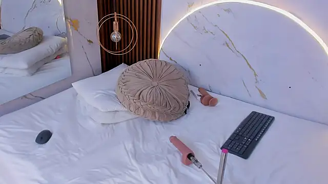 Snapshot of danisaenz_ chatting on December 26, 2024, 11:13 pm danisaenz online show from December 26, 2024, 11:13 pm