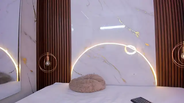 Snapshot of danisaenz_ chatting on January 23, 2025, 8:56 pm danisaenz online show from January 23, 2025, 8:56 pm