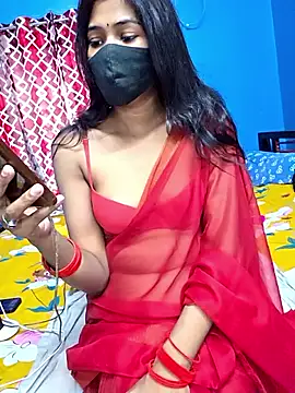 Snapshot of Triha_18 chatting on December 18, 2025, 10:10 am Triha 18 online show from December 18, 2025, 10:10 am