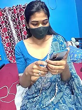 Snapshot of Triha_18 chatting on February 4, 2026, 2:45 pm Triha 18 online show from February 4, 2026, 2:45 pm