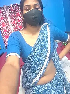 Snapshot of Triha_18 chatting on February 11, 2026, 11:26 am Triha 18 online show from February 11, 2026, 11:26 am