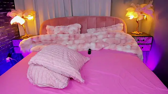 AmedeeaBanks online show from March 20, 2026, 8:46 pm