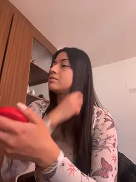 Juana19 online show from October 24, 2025, 2:57 pm