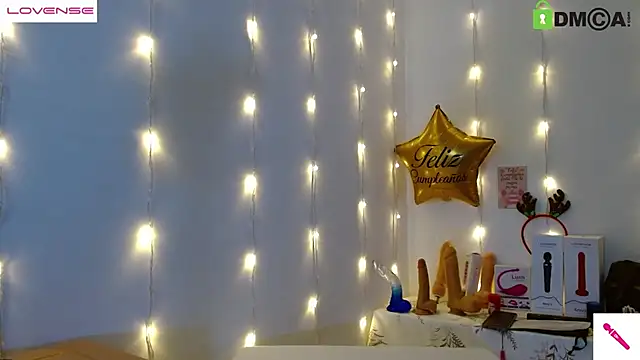 Snapshot of Hot_Candy_ chatting on December 30, 2024, 7:42 pm Hot Candy online show from December 30, 2024, 7:42 pm