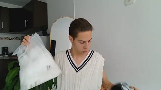 grey   27 online show from March 11, 2025, 9:26 pm