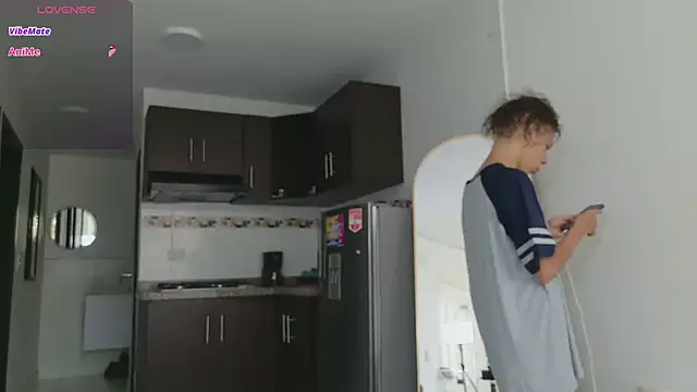 grey   27 online show from March 9, 2026, 12:09 pm