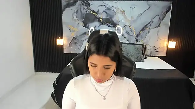 Ivy 16 online show from February 28, 2025, 11:58 am