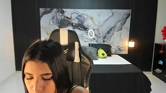 Ivy 16 online show from March 3, 2025, 12:05 pm