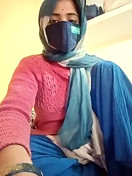 Snapshot of Mamta_Chaterjee chatting on January 14, 2025, 9:24 am Mamta Chaterjee online show from January 14, 2025, 9:24 am