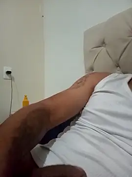 GabrielAdn online show from December 22, 2025, 1:24 am