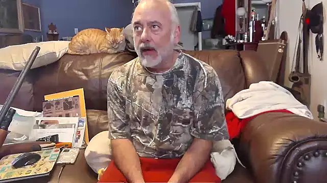 Snapshot of PincheDave4u chatting on December 29, 2024, 6:27 pm PincheDave4u online show from December 29, 2024, 6:27 pm