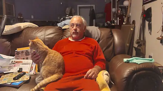 Snapshot of PincheDave4u chatting on January 3, 2025, 1:38 am PincheDave4u online show from January 3, 2025, 1:38 am