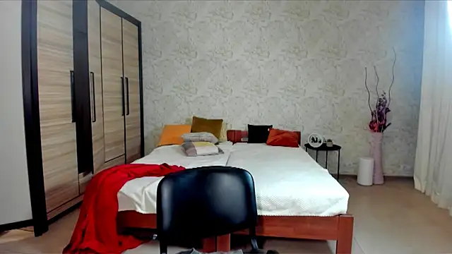 JulisSweet online show from January 10, 2025, 2:13 pm