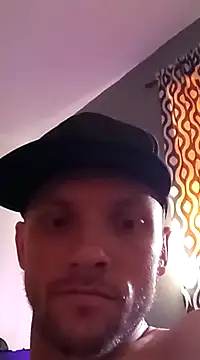 scrachnsniff online show from February 4, 2025, 8:38 pm