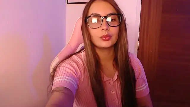 lalawhitte online show from April 11, 2026, 7:07 pm