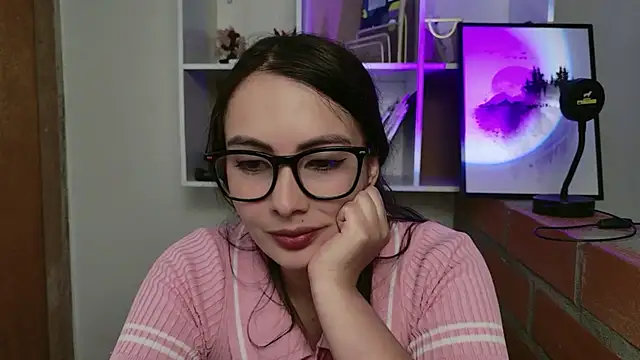 Snapshot of lalawhitte chatting on June 6, 2026, 8:02 pm lalawhitte online show from June 6, 2026, 8:02 pm