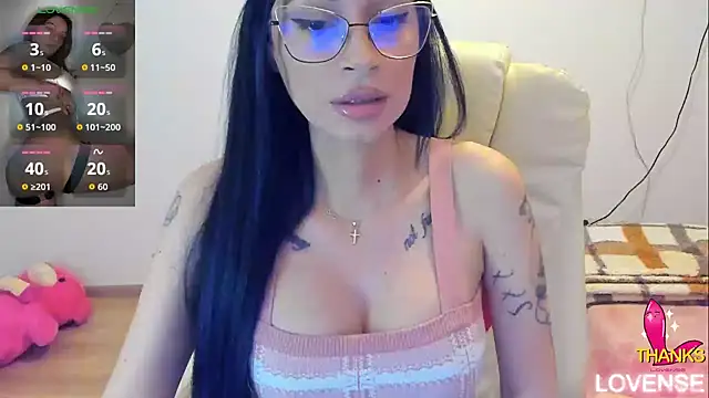 Snapshot of kissnicol32 chatting on May 28, 2026, 4:26 pm kissnicol32 online show from May 28, 2026, 4:26 pm