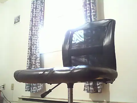 bubbleishus33 online show from July 27, 2026, 3:19 pm