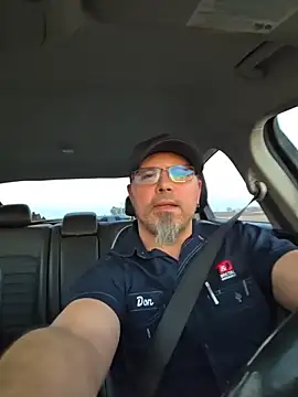 Snapshot of KrazyLegz chatting on February 10, 2026, 11:20 pm KrazyLegz online show from February 10, 2026, 11:20 pm