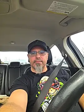 Snapshot of KrazyLegz chatting on March 7, 2026, 4:48 pm KrazyLegz online show from March 7, 2026, 4:48 pm