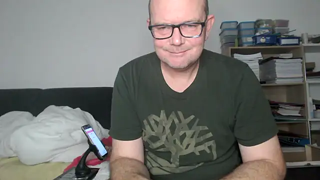 Snapshot of hairy_orbite chatting on November 27, 2025, 8:27 am hairy orbite online show from November 27, 2025, 8:27 am