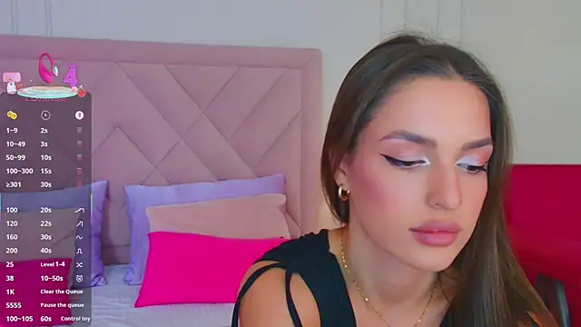 BellaHalles online show from March 6, 2025, 8:52 am