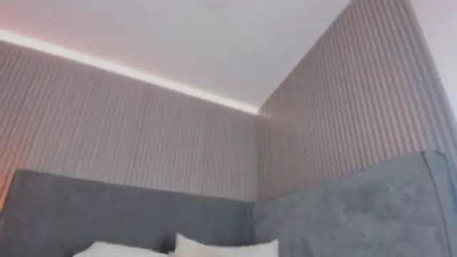 emelie 89 online show from February 2, 2026, 12:26 pm