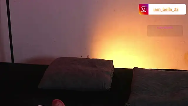 yourtoybella online show from February 23, 2026, 6:05 pm