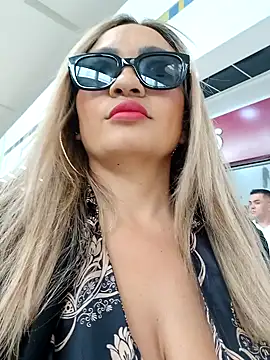 Afroditecash online show from February 10, 2025, 7:49 pm