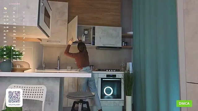 DonnaBurkee online show from March 5, 2026, 4:08 am