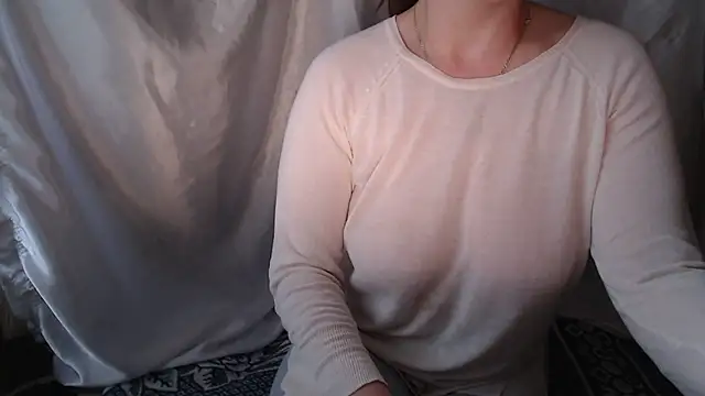 Burberrry  online show from May 7, 2026, 4:23 pm