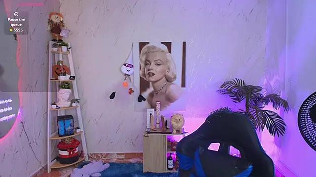 SALOOMEE   online show from February 13, 2026, 10:55 am