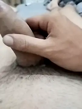 Snapshot of quierodarleche69 chatting on December 15, 2024, 7:13 am quierodarleche69 online show from December 15, 2024, 7:13 am