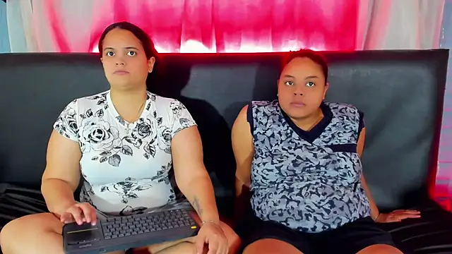 Snapshot of brunnette_hot chatting on February 28, 2025, 11:14 am brunnette hot online show from February 28, 2025, 11:14 am