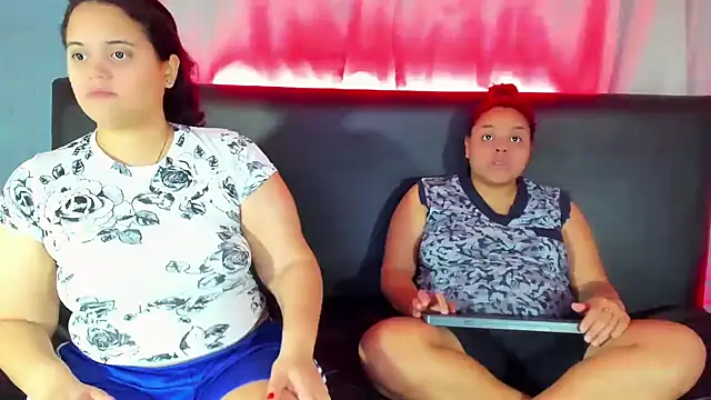 Snapshot of brunnette_hot chatting on March 11, 2025, 11:23 am brunnette hot online show from March 11, 2025, 11:23 am